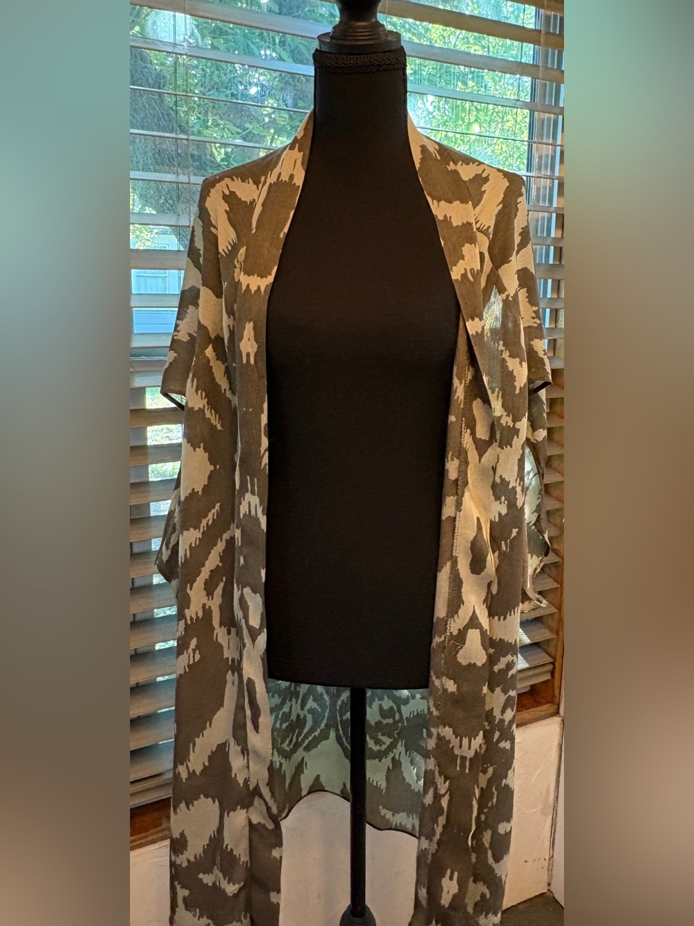 Vince Camuto Olive and Cream Patterned Knit Duster